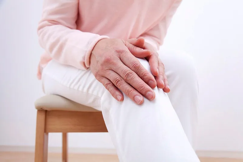 膝痛や変形性膝関節症による苦痛を軽減